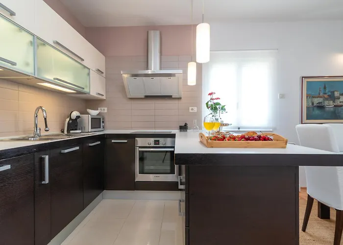 Lota-trogir Appartamento Traù